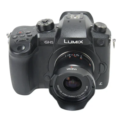 Laowa 7.5mm f/2 (Auto Aperture) Lens - MFT