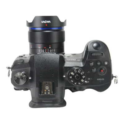 Laowa 7.5mm f/2 (Auto Aperture) Lens - MFT