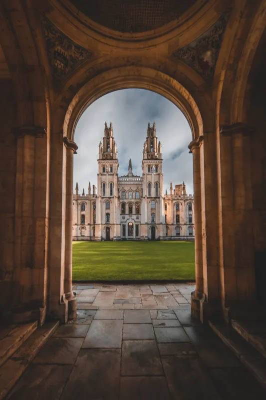 Sample: cathedral framed by a stone archway, 15mm